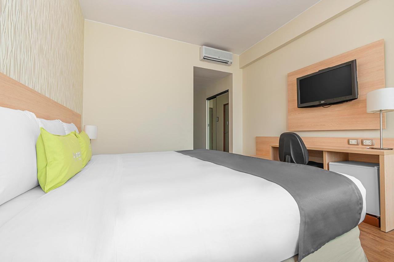 Del Prado Hotel Ліма Екстер'єр фото