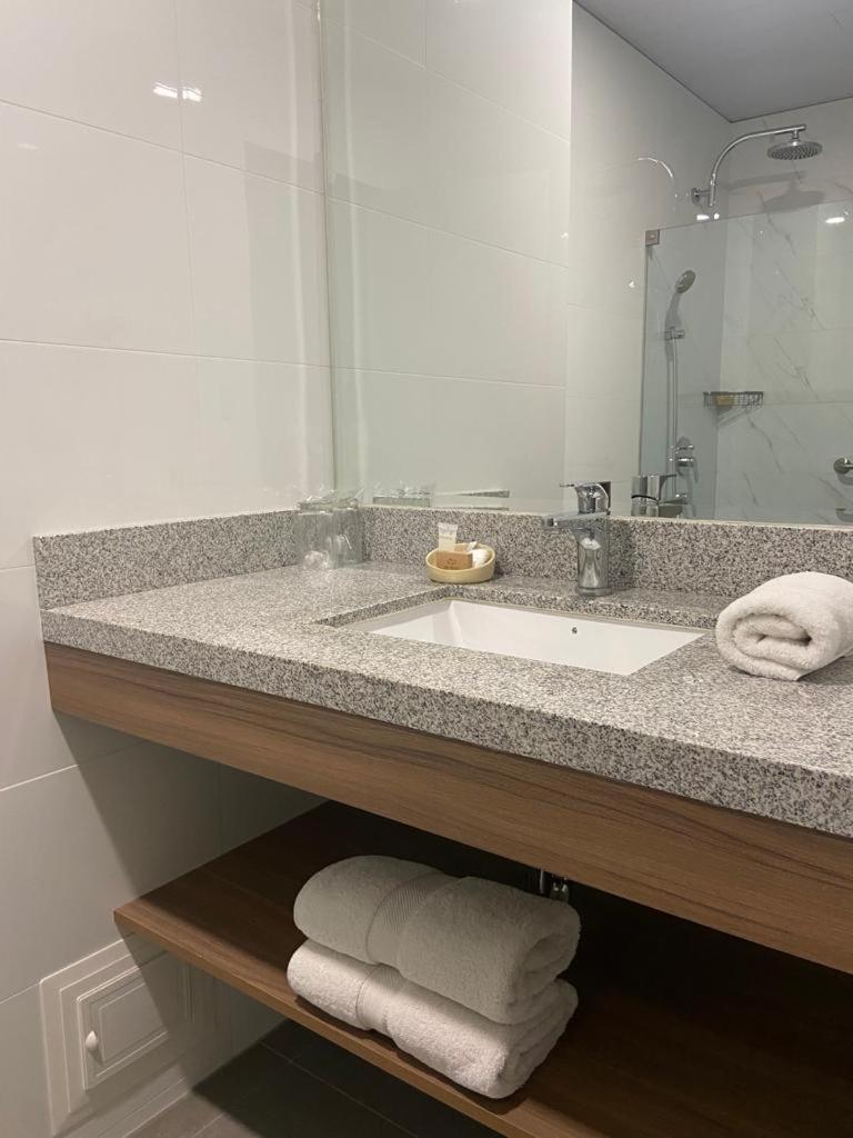 Del Prado Hotel Ліма Екстер'єр фото